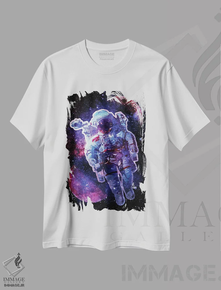 تیشرت سفید طرح دار گمشده در فضا، هنر دیجیتال اثر دانی آرت | فروشگاه ایماژ