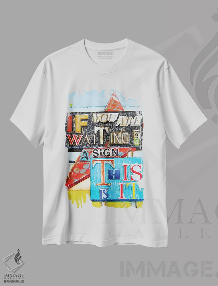 تیشرت سفید طرح دار این خودش است، مدیوم اثر دنی فیلیپس | فروشگاه ایماژ