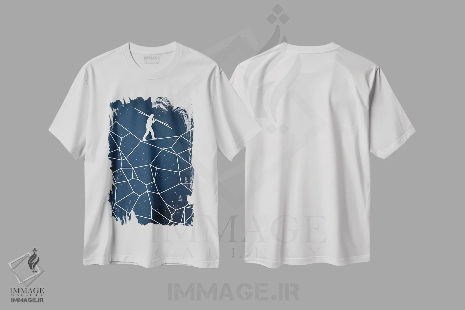 تیشرت سفید طرح دار صورت فلکی ساختن، هنر دیجیتال اثر راب دابی | immage.ir