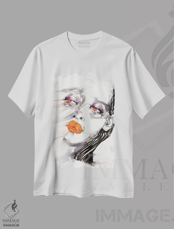 تیشرت سفید طرح دار سر خوردن، دکوراسیون جایگزین اثر دوریانا پوپا | فروشگاه ایماژ