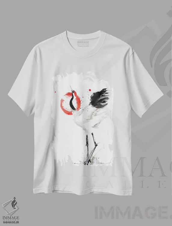 تیشرت سفید طرح دار درنای ژاپنی، دکوراسیون جایگزین اثر دوریانا پوپا | فروشگاه ایماژ
