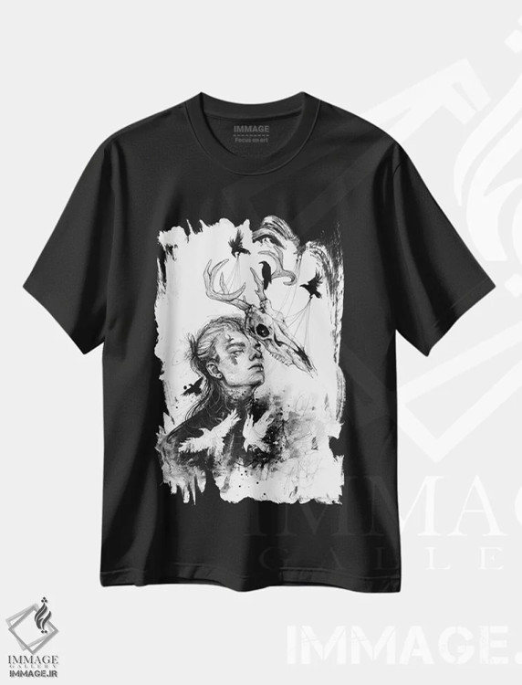 تیشرت مشکی طرح دار زاغ ها در تاریکی، دکوراسیون جایگزین اثر دوریانا پوپا | immage.ir