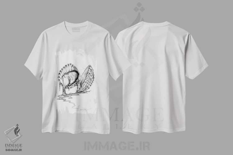 تیشرت سفید طرح دار اسکالوپ، دکوراسیون جایگزین اثر دوریانا پوپا | immage.ir