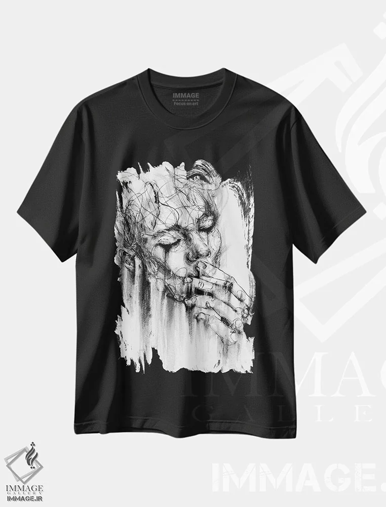 تیشرت مشکی طرح دار خاکستر، دکوراسیون جایگزین اثر دوریانا پوپا | immage.ir