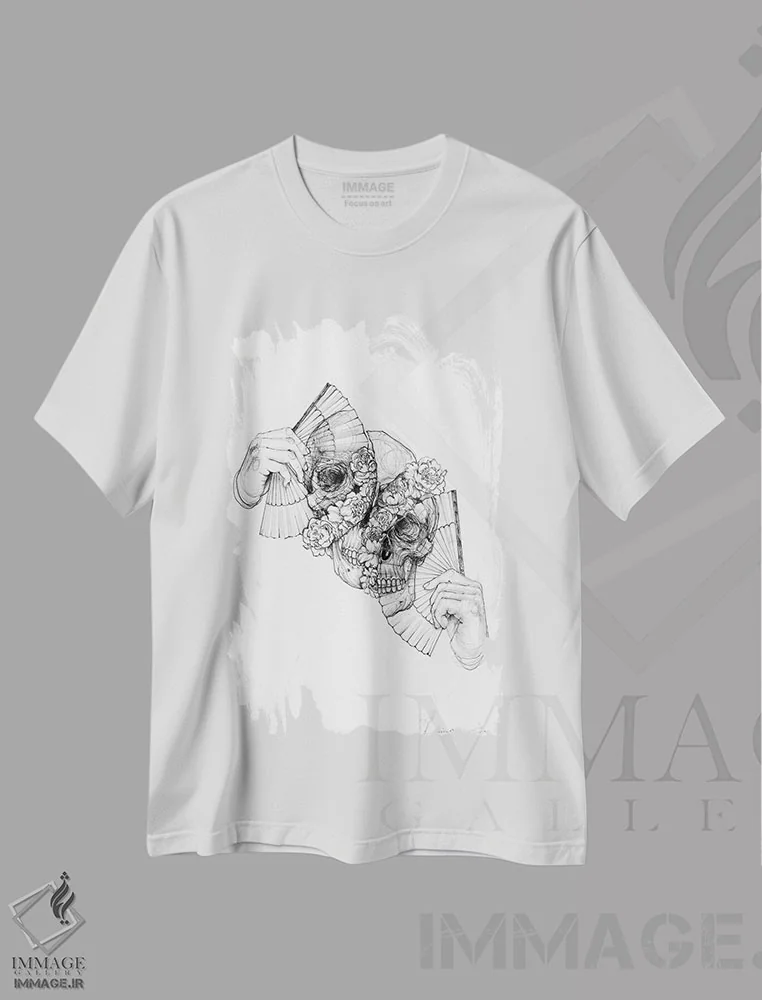 تیشرت سفید طرح دار بادبزن، دکوراسیون جایگزین اثر دوریانا پوپا | فروشگاه ایماژ