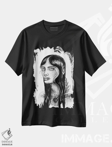 تیشرت مشکی طرح دار دختر، دکوراسیون جایگزین اثر دوریانا پوپا | فروشگاه ایماژ