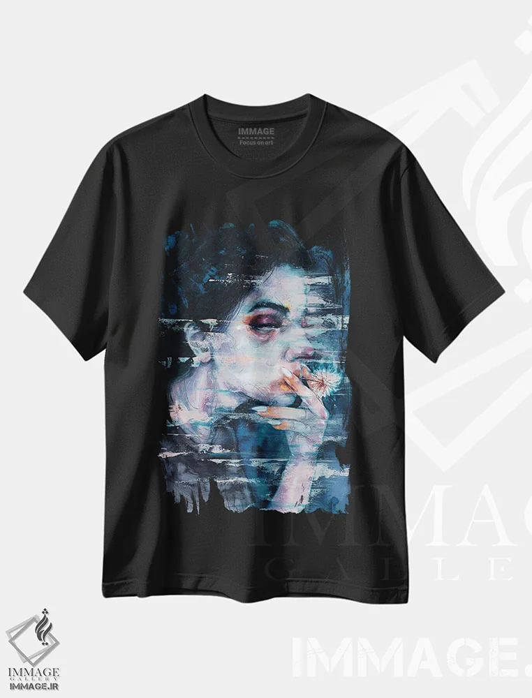 تیشرت مشکی طرح دار اختلال تصویری، دکوراسیون جایگزین اثر دوریانا پوپا | فروشگاه ایماژ