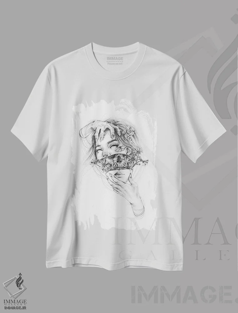 تیشرت سفید طرح دار طرف درونی، دکوراسیون جایگزین اثر دوریانا پوپا | immage.ir