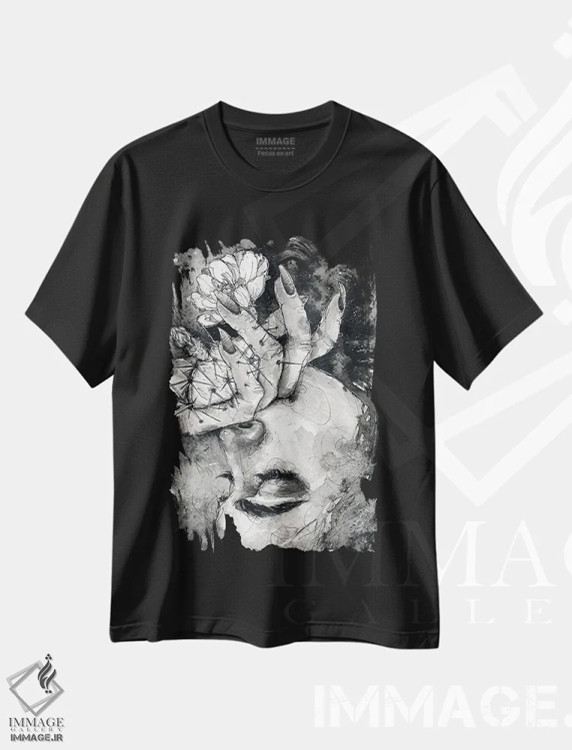 تیشرت مشکی طرح دار خارآلود، دکوراسیون جایگزین اثر دوریانا پوپا | immage.ir