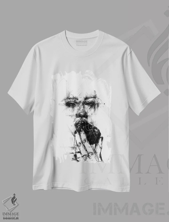 تیشرت سفید طرح دار رسیده، دکوراسیون جایگزین اثر دوریانا پوپا | فروشگاه ایماژ