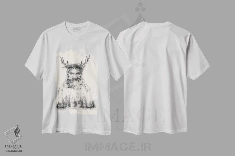 تیشرت سفید طرح دار دلباختهٔ ماه، دکوراسیون جایگزین اثر دوریانا پوپا | immage.ir