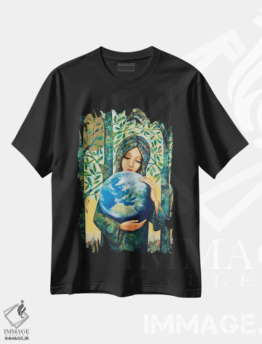 تیشرت مشکی طرح دار دنیا در دستان تو، هنر فاخر معاصر اثر دنیلا پرزیوزو اینوالر | فروشگاه ایماژ