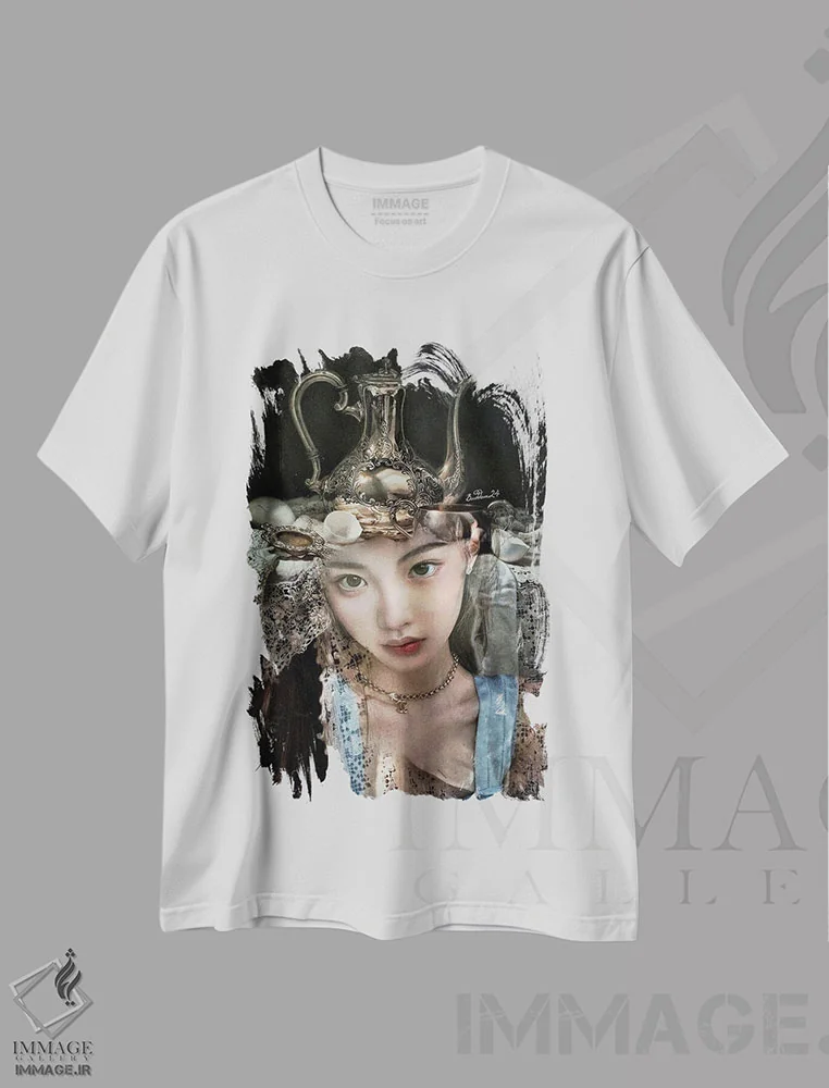 تیشرت سفید طرح دار بانوی چای، دکور آسیایی اثر دومینیک بادوئل | immage.ir