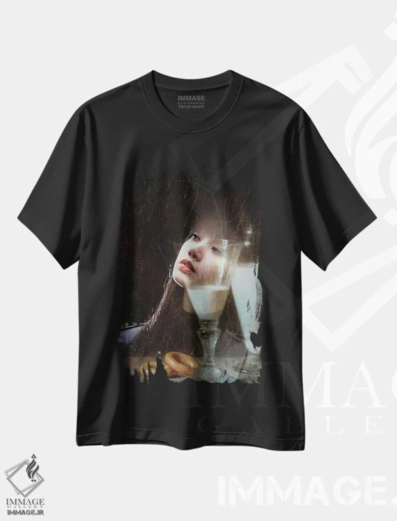 تیشرت مشکی طرح دار خوراک مختصر، هنر دیجیتال اثر دومینیک بادوئل | immage.ir