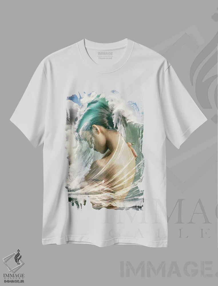 تیشرت سفید طرح دار ونوس در حال استحمام، عکاسی ترکیبی اثر دومینیک بادوئل | immage.ir