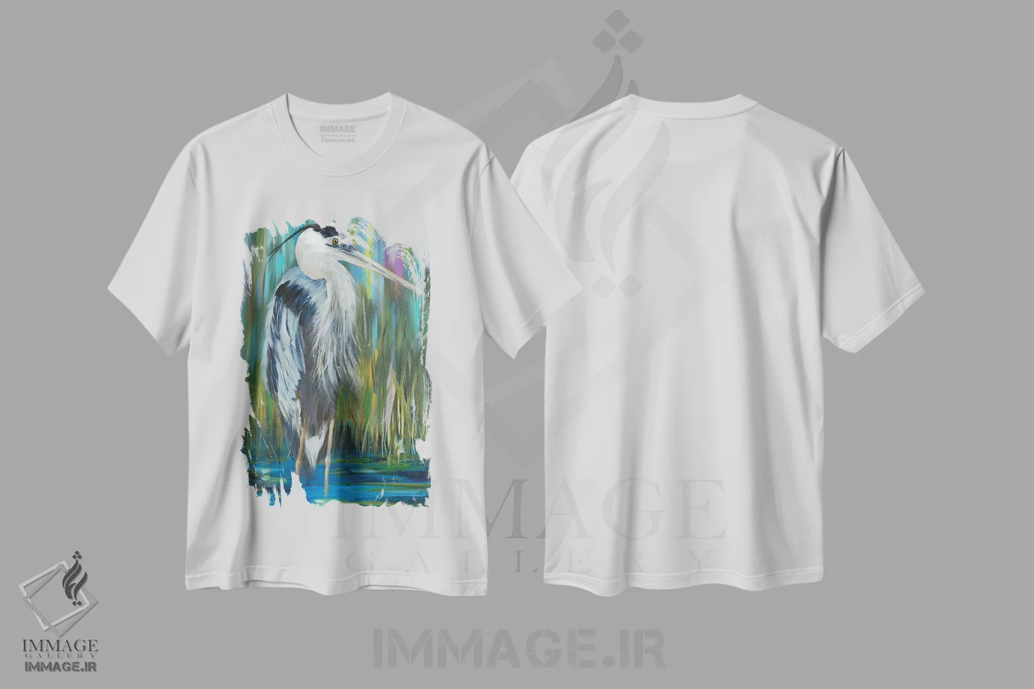 تیشرت سفید طرح دار حواصیل ایستاده I، دکور ساحلی اثر جولی دریسه | فروشگاه ایماژ