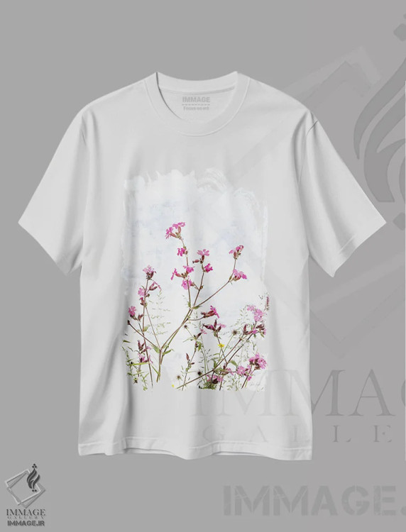 تیشرت سفید طرح دار کامپین صورتی، تزئینی اثر دبورا رِوِل | immage.ir