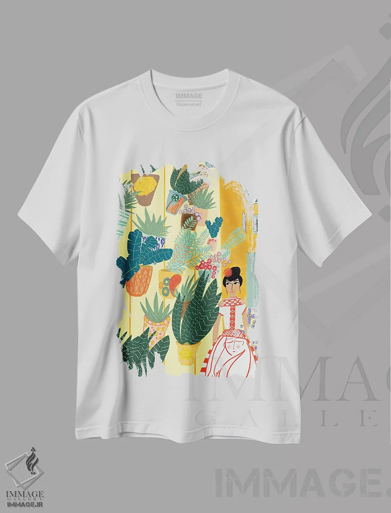 تیشرت سفید طرح دار بانویی در سویا، دکور بوهمی اثر دینا راژین | فروشگاه ایماژ