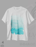 تیشرت سفید طرح دار آب های فیروزه ای ۲ اثر دنیس براون | فروشگاه ایماژ
