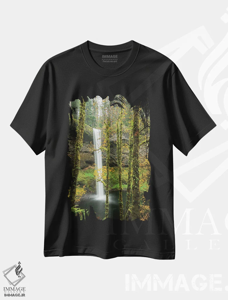 تیشرت مشکی طرح دار آبشار برگ پوش پاییزی، مدیوم اثر دان شوارتز | immage.ir