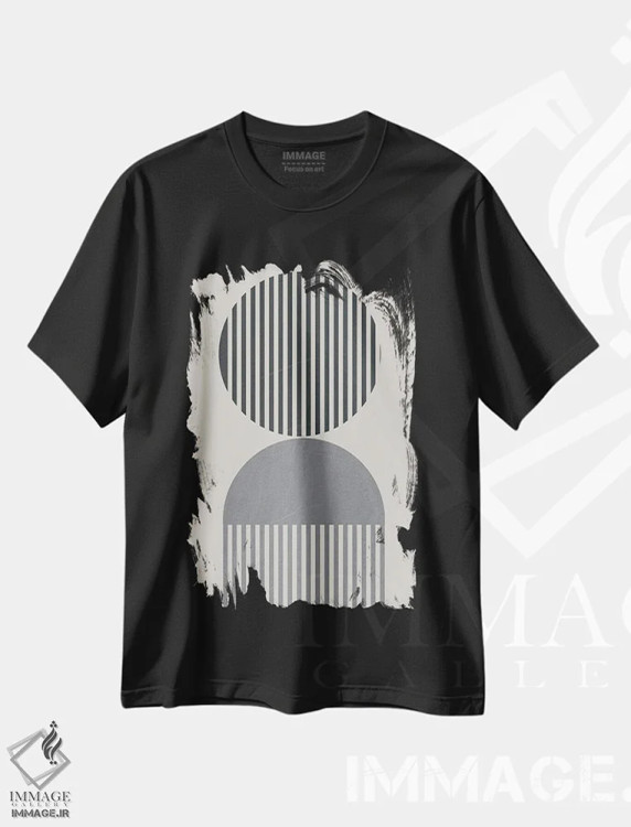تیشرت مشکی طرح دار نوارهای عمودی یک، آبستره اثر دنیلا سانتیاگو | فروشگاه ایماژ