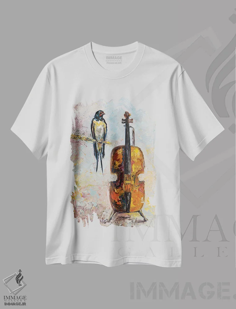 تیشرت سفید طرح دار کنار من بمان، دکور معاصر اثر دانا سورکینا | immage.ir