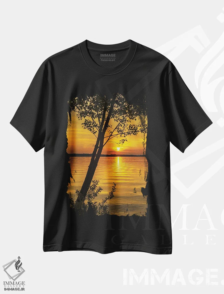تیشرت مشکی طرح دار غروب خلیج تراورس، مدیوم اثر دن اسپرول | فروشگاه ایماژ