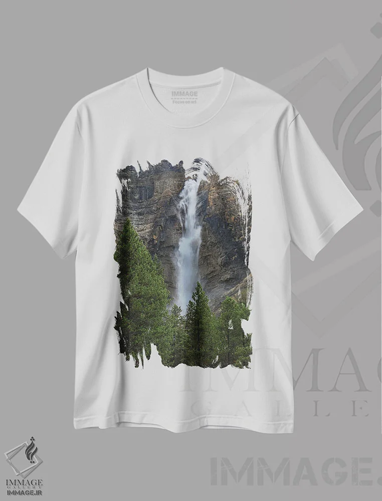 تیشرت سفید طرح دار آبشار تاکاکاو، مدیوم اثر دن اسپرول | فروشگاه ایماژ