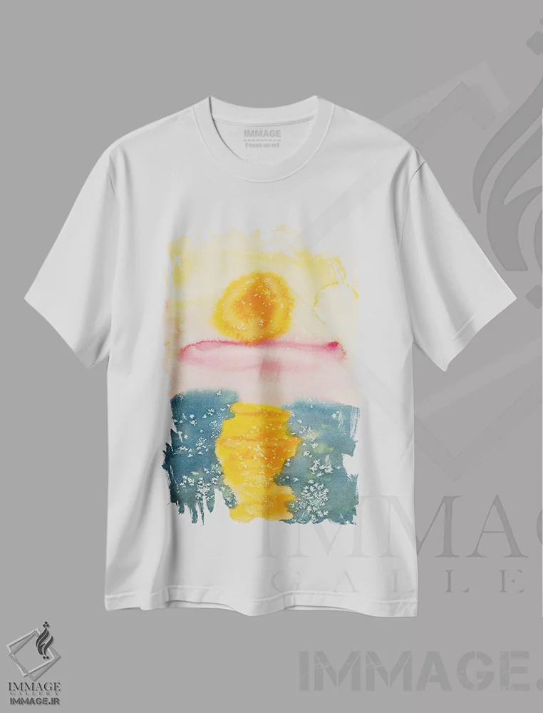 تیشرت سفید طرح دار پیش از غروب، مدیوم اثر دینا آسه وا | immage.ir