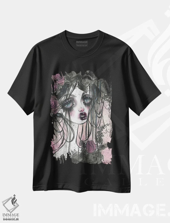 تیشرت مشکی طرح دار باغ های تاریک، دکوراسیون جایگزین اثر داستین بیلرد | immage.ir