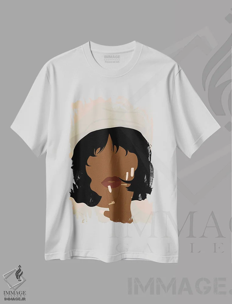 تیشرت سفید طرح دار مادام، هنر آمریکایی آفریقایی تبار اثر دستینی دارسل | immage.ir