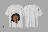 تیشرت سفید طرح دار مادام، هنر آمریکایی آفریقایی تبار اثر دستینی دارسل | immage.ir