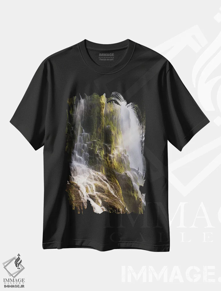 تیشرت مشکی طرح دار پله های پرتو آفتاب، مدیوم اثر داتلیش | immage.ir