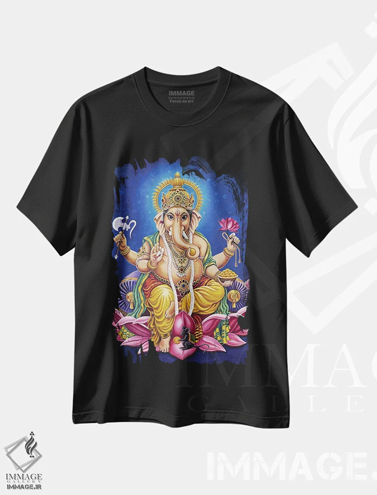 تیشرت مشکی طرح دار گِنِشا، دکور آسیایی اثر دیانا تیتووا | فروشگاه ایماژ