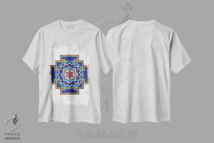 تیشرت سفید طرح دار یانترا ساراسواتی، دکور آسیایی اثر دیانا تیتووا | فروشگاه ایماژ