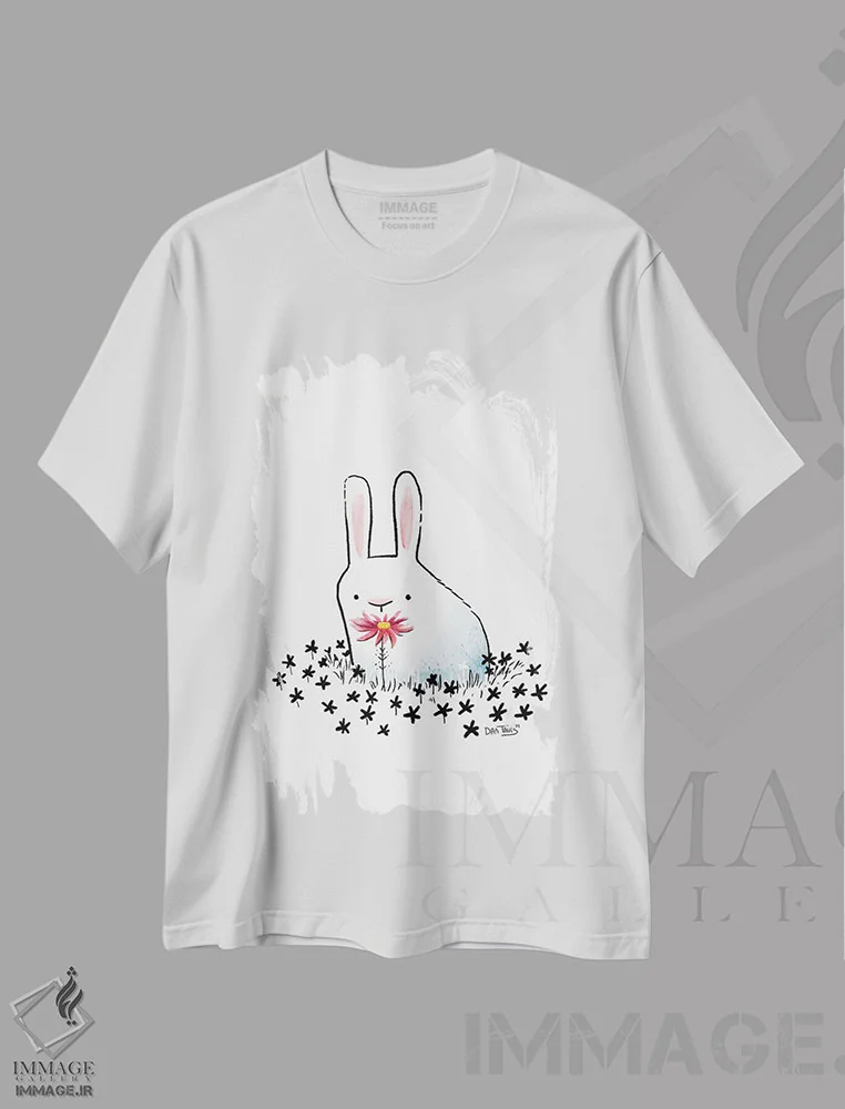 تیشرت سفید طرح دار خرگوش و گل، مدیوم اثر دن تاویس | فروشگاه ایماژ