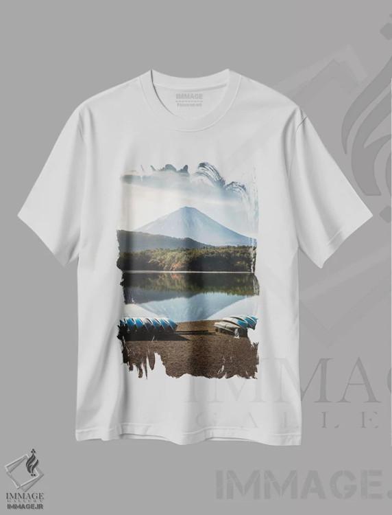 تیشرت سفید طرح دار کوه فوجی بیست و یکم، مدیوم اثر دایسوکه اوئه ماتسو | immage.ir
