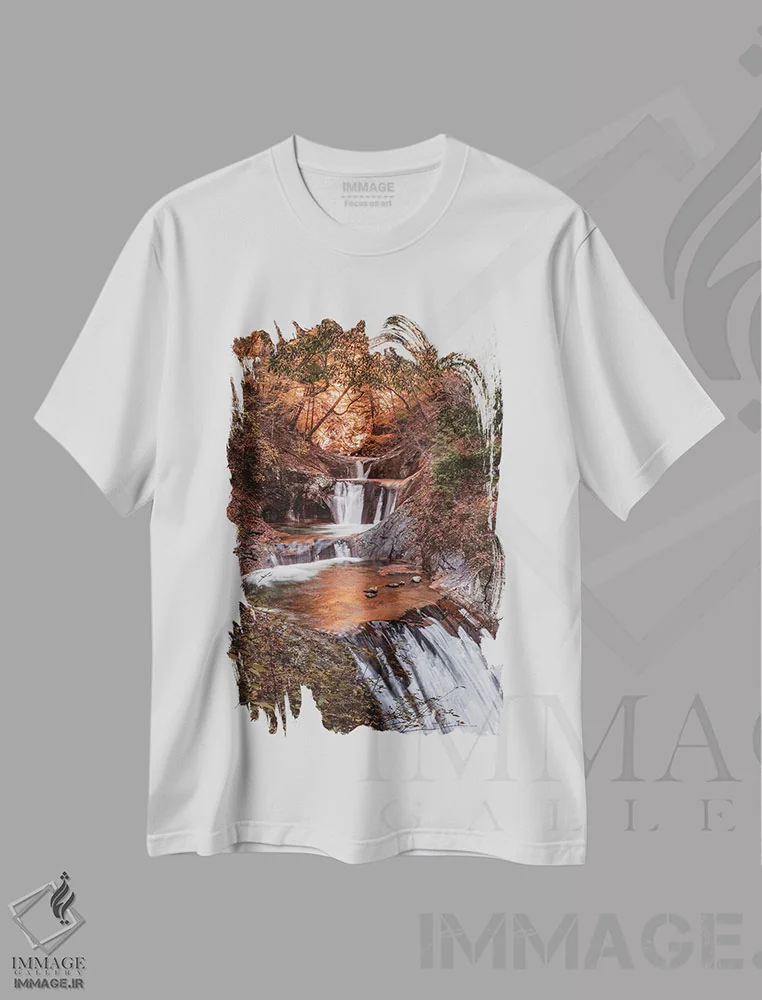 تیشرت سفید طرح دار پاییز در ژاپن شانزدهم، مدیوم اثر دایسوکه اوئه ماتسو | immage.ir