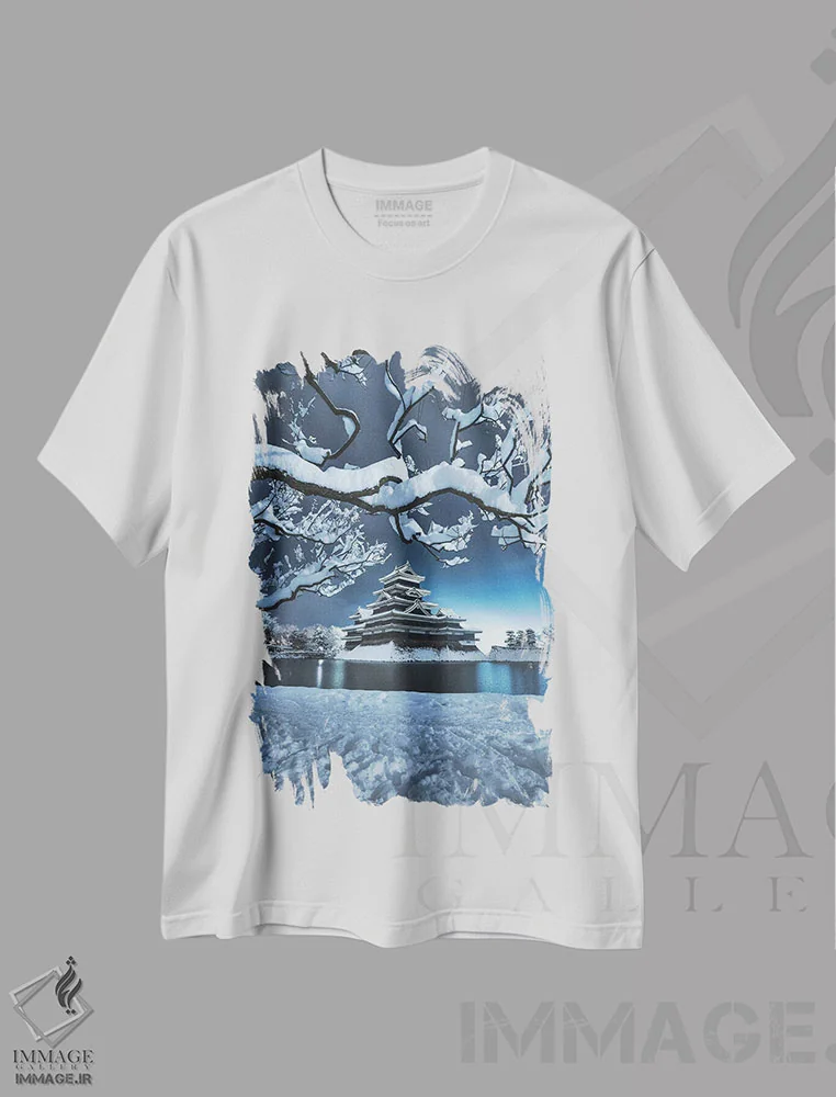 تیشرت سفید طرح دار قلعه ماتسوموتو شش، مدیوم اثر دایسوکه اوئه ماتسو | فروشگاه ایماژ