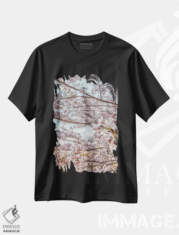تیشرت مشکی طرح دار بهار در ژاپن هفت، مدیوم اثر دایسوکه اوئه ماتسو | immage.ir