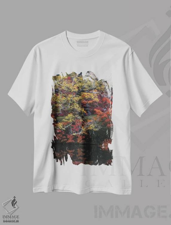 تیشرت سفید طرح دار پاییز در ژاپن بیست و پنجم، مدیوم اثر دایسوکه اوئه ماتسو | immage.ir
