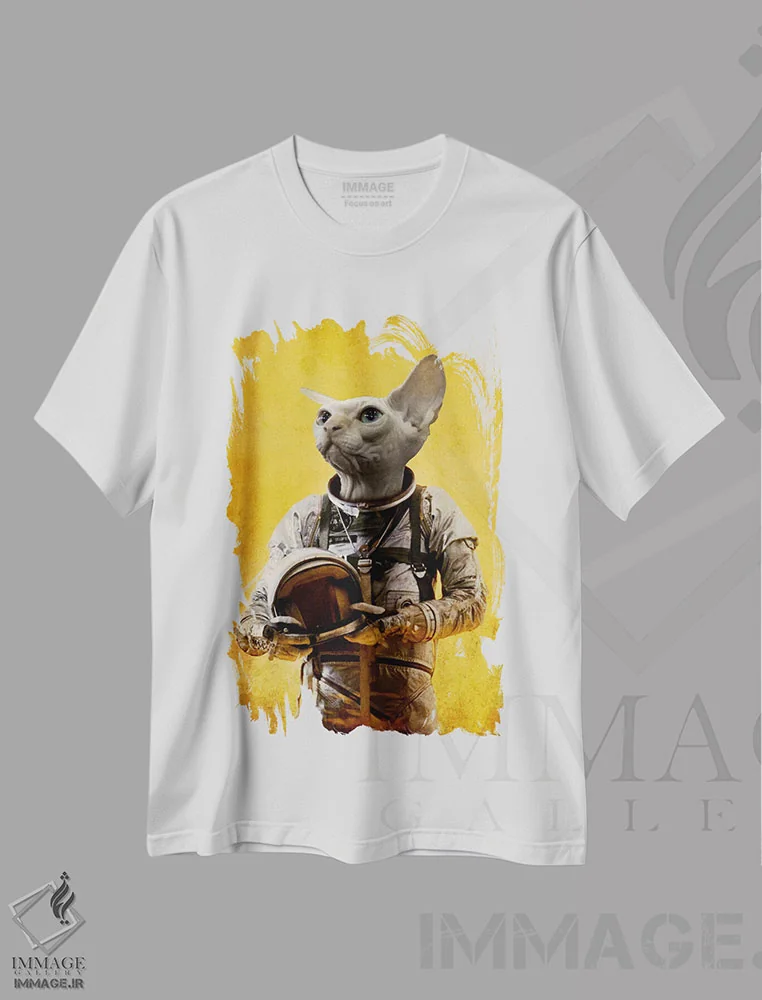 تیشرت سفید طرح دار فضانورد مغرور اثر دورو آرت | immage.ir