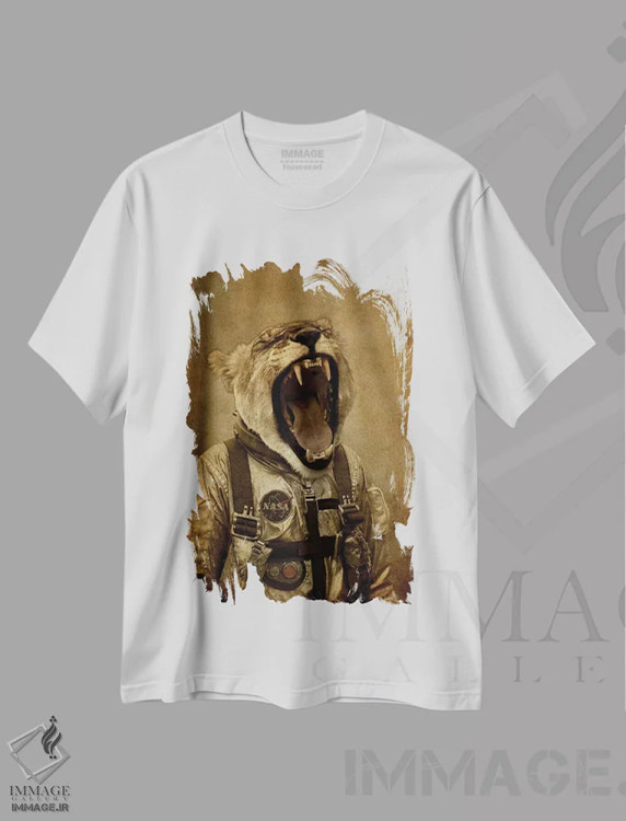 تیشرت سفید طرح دار غرش فضایی، هنر دیجیتال اثر دورو آرت | فروشگاه ایماژ