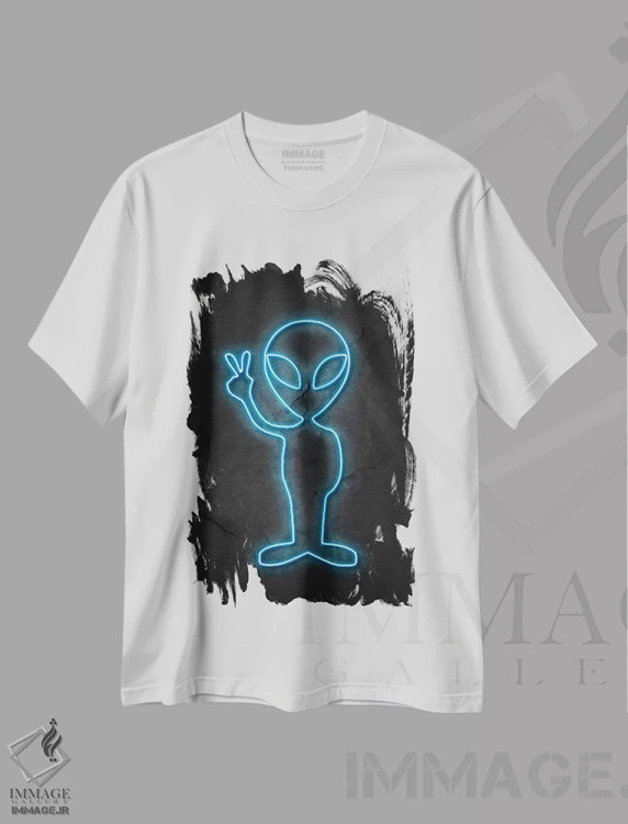 تیشرت سفید طرح دار بیگانه، تزئینی اثر دورو آرت | فروشگاه ایماژ