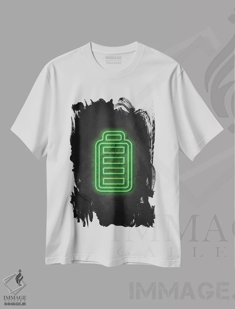 تیشرت سفید طرح دار باتری پر، هنر دیجیتال اثر دورو آرت | immage.ir
