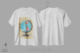 تیشرت سفید طرح دار کره جهان، تزئینی اثر دورو آرت | immage.ir