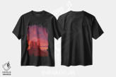 تیشرت مشکی طرح دار آخرین نور در دره یادبود، مدیوم اثر دیو بومن | فروشگاه ایماژ