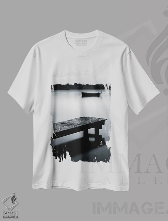 تیشرت سفید طرح دار آرامش، عکاسی سیاه و سفید اثر دیو بومن | فروشگاه ایماژ