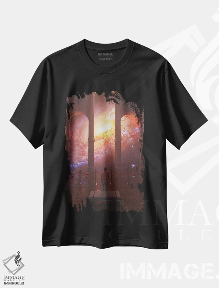 تیشرت مشکی طرح دار موزهٔ فضا، دکوراسیون جایگزین اثر داوانش آتری | فروشگاه ایماژ