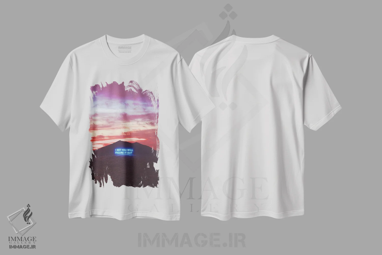 تیشرت سفید طرح دار تأییدیه، تزئینی اثر داوانش آتری | immage.ir